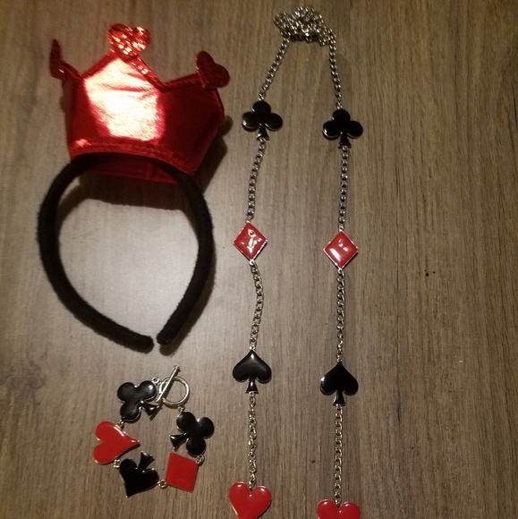 Queen of Hearts Disneybound - Picture 5 of 7